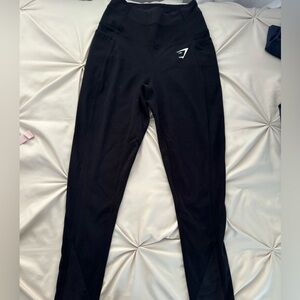Black Gymshark leggings